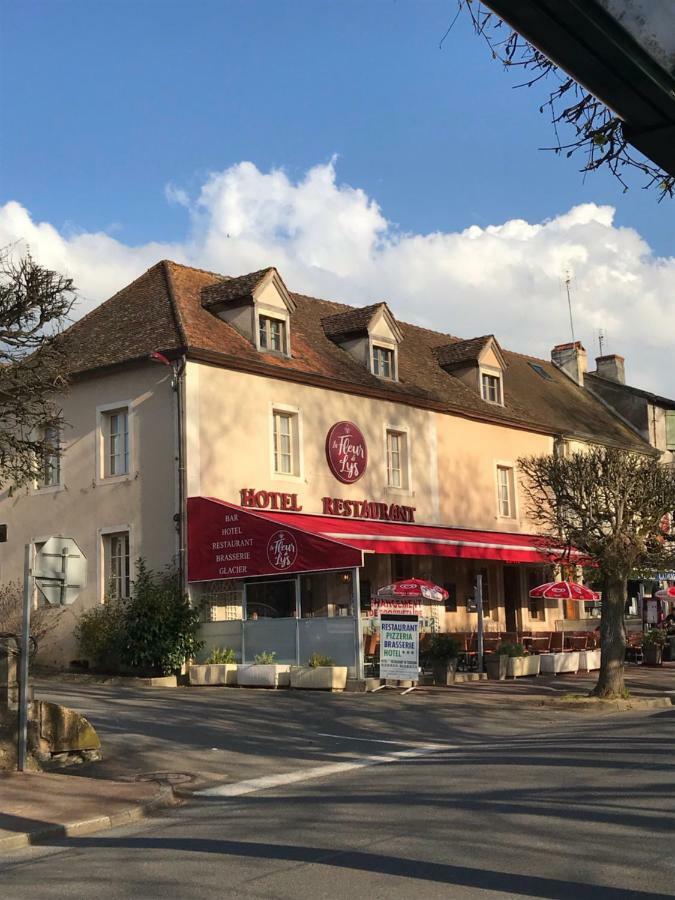 La Fleur De Lys Hotel Cormatin Bagian luar foto